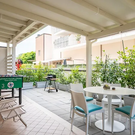 Garden House דירה